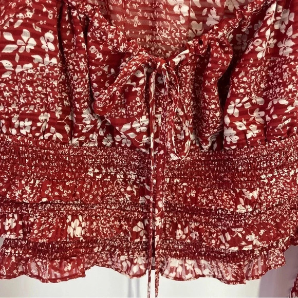 Lulu’s Lovely Wishes Red Floral Print Long Sleeve Crop Peasant Top - Picture 6 of 11